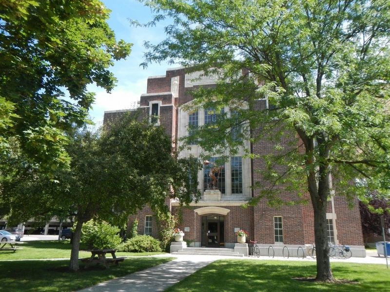 Schreilber Gymnasium and All gave some, some gave all Marker image. Click for full size.