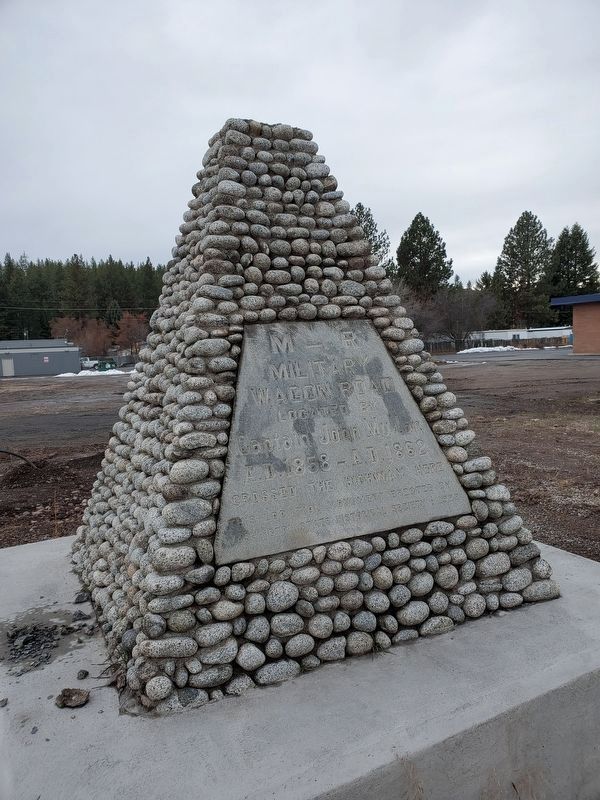 M-R Military Wagon Road Marker image. Click for full size.