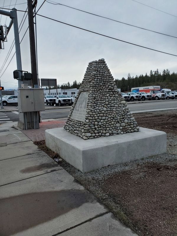 M-R Military Wagon Road Marker image. Click for full size.
