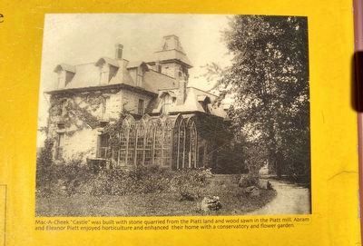 A Castle as a Farmhouse Marker — upper right image image. Click for full size.
