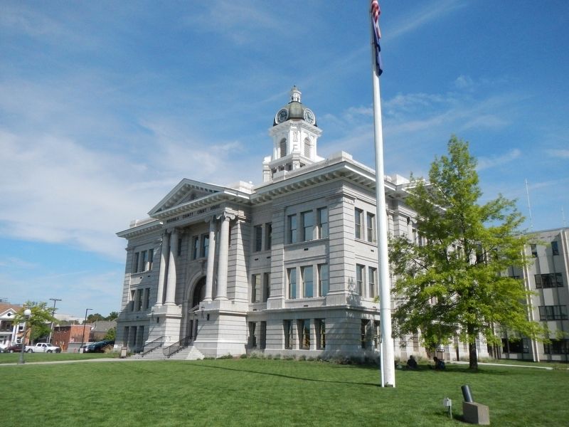 Missoula County Courthouse image. Click for full size.