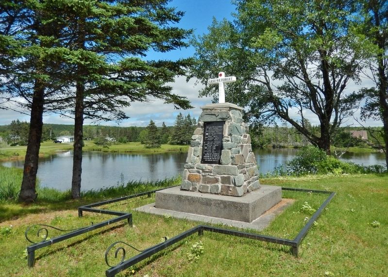 Moser River Veterans Memorial (<i>wide view</i>) image. Click for full size.
