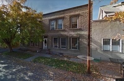 Taxidermist Shop and Warwick Apartments and Marker image. Click for full size.