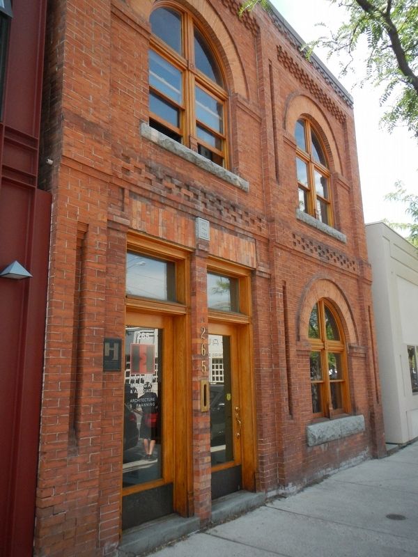 Gleim Building image. Click for full size.