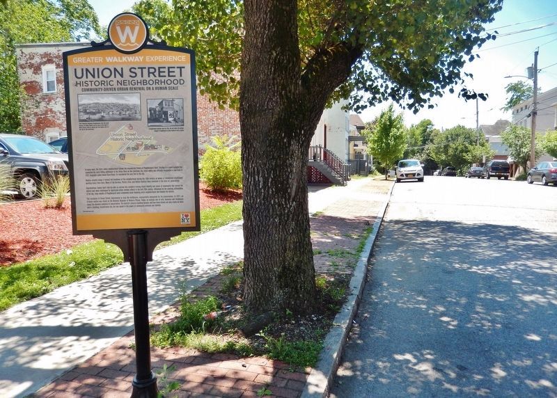 Union Street Neighborhood Marker • <i>wide view<br>(looking south along South Clover Street)</i> image. Click for full size.