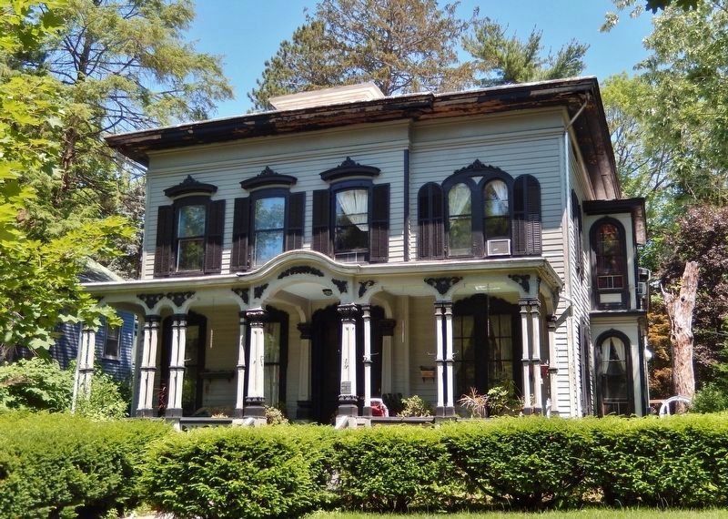 Victorian Mansion, 11 Garfield Place, Poughkeepsie, NY image. Click for full size.