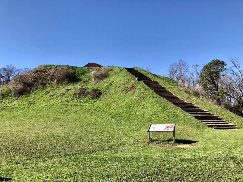 Mound B Marker at base of stairs to top of Mound B. image. Click for full size.