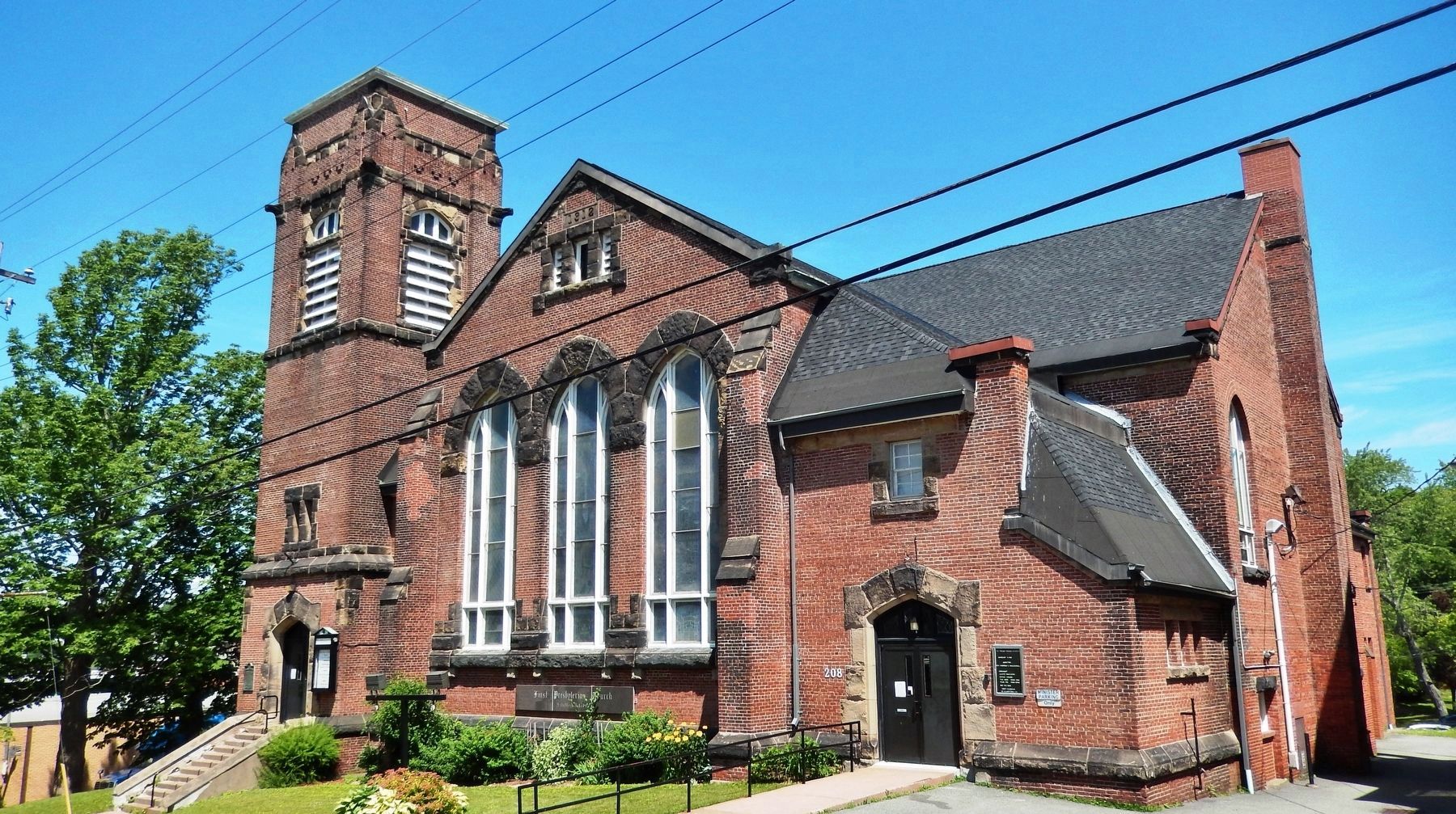 First Presbyterian Church (1912)<br>(<i>southeast corner view</i>) image. Click for full size.