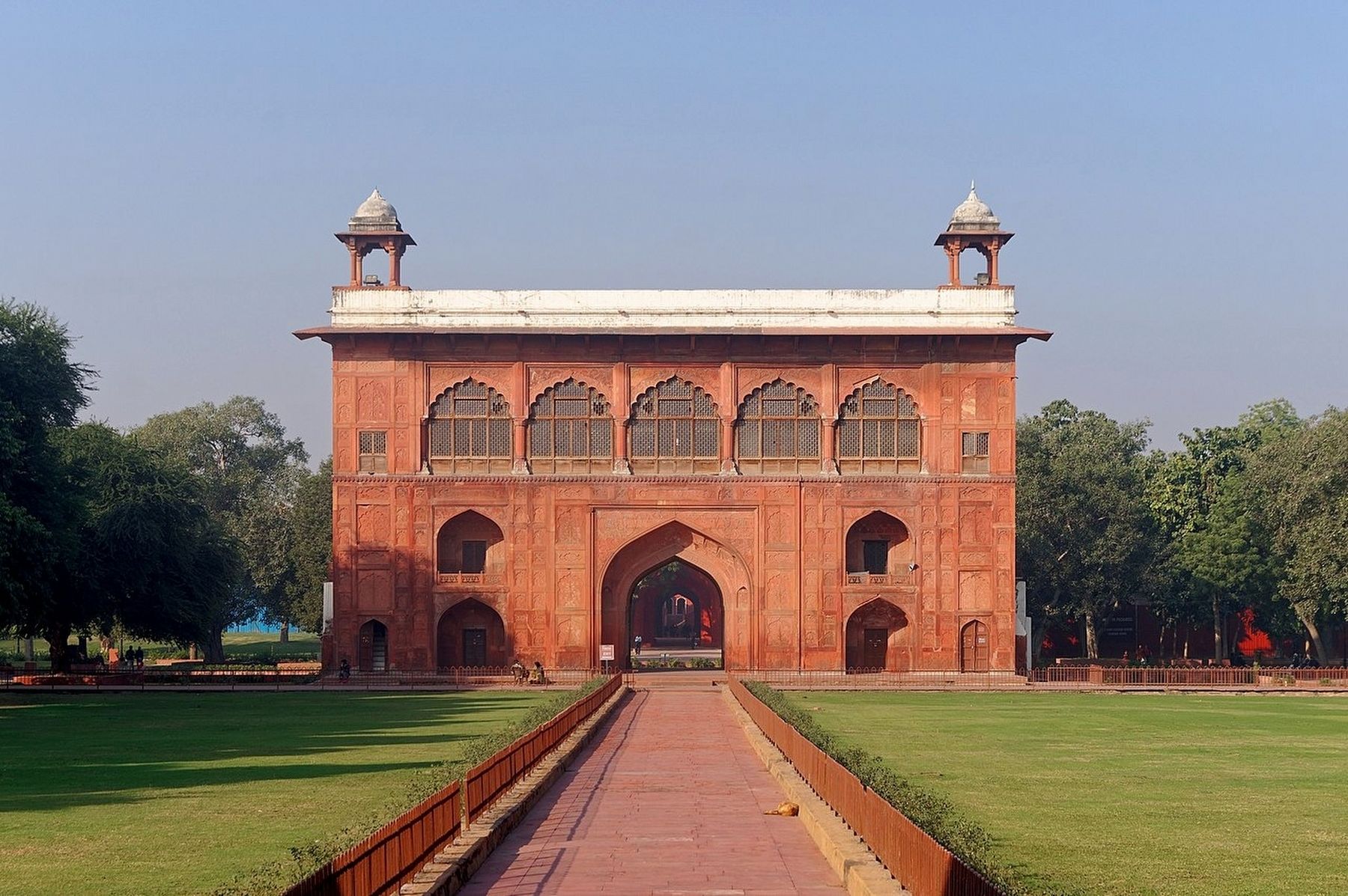 <i>Naubat Khana, Red Fort, Delhi</i> image. Click for full size.