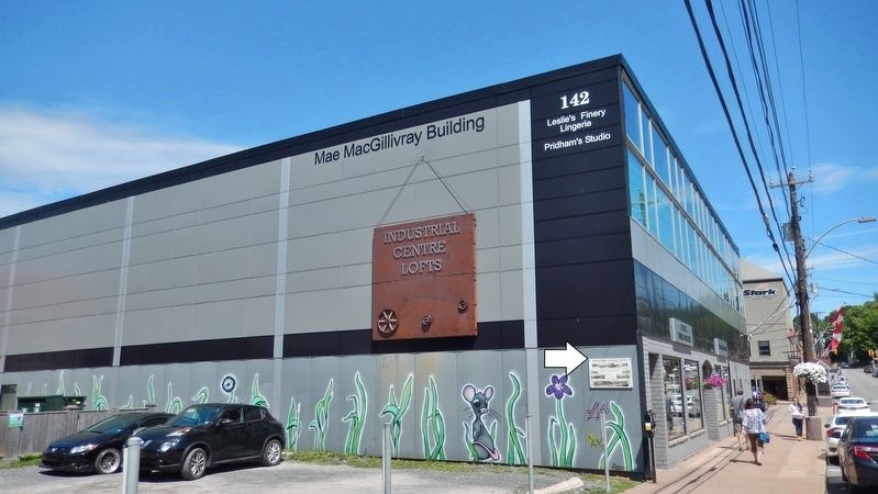 Industrial Centre Lofts Marker &bull; <i>wide view<br>(looking north along Archimedes Street</i>) image. Click for full size.