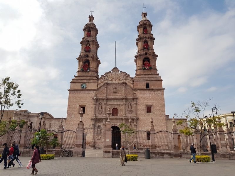 Aguascalientes Cathedral image. Click for full size.