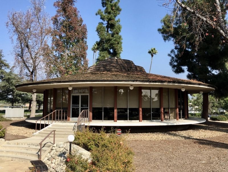 Chamber of Commerce Building image. Click for full size.