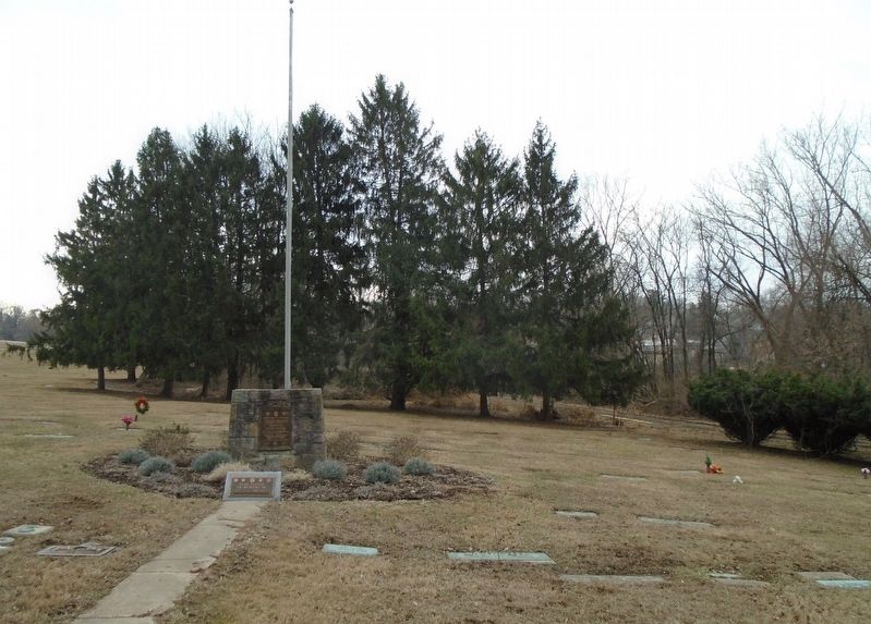 Defenders of the Flag Memorial image. Click for full size.