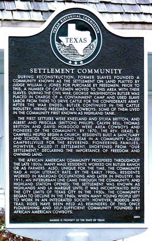 Settlement Community Marker, in the Bell House yard together with the featured marker image. Click for full size.