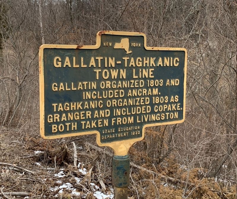 Gallatin - Taghkanic Town Line Marker image. Click for full size.