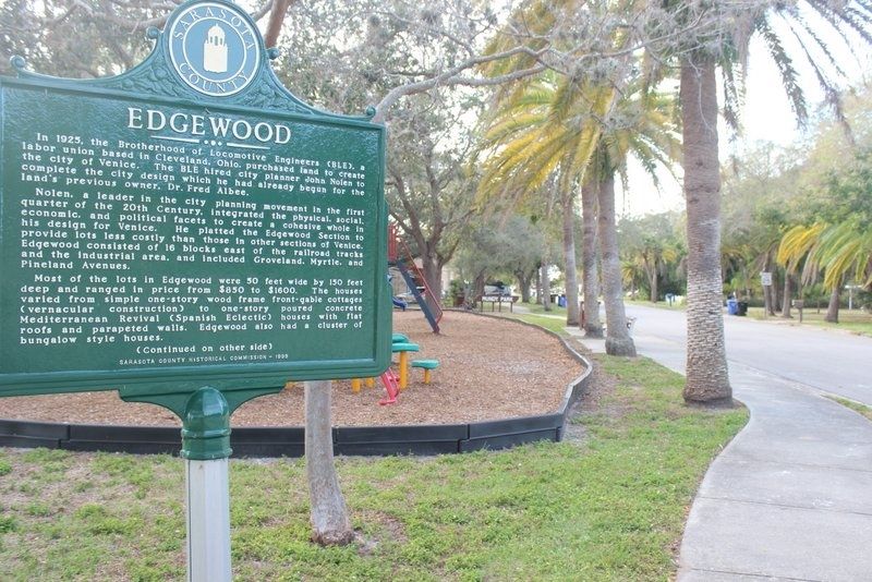 Edgewood Marker looking west on Groveland Avenue image. Click for full size.