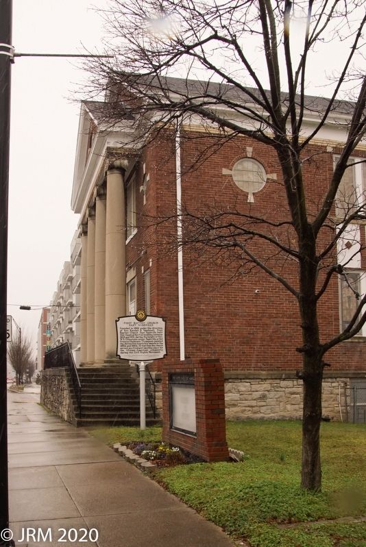 First Baptist Church East Nashville image. Click for full size.