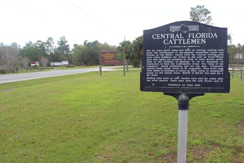 Central Florida Cattlemen Marker looking south. Click for full size. Central Florida Cattlemen Marker looking south image. Click for full size.