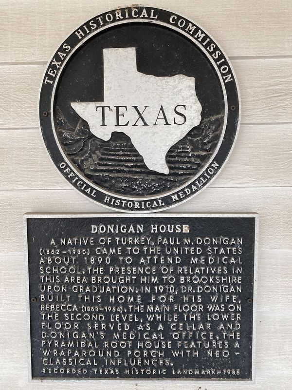 Donigan House Marker. Click for full size. Donigan House Marker image. Click for full size.