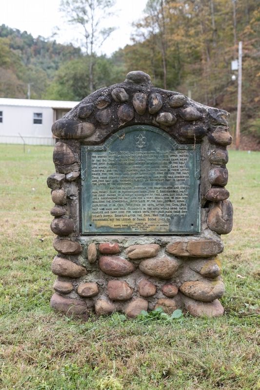 Daniel Boone Monument in David, Kentucky image. Click for full size.