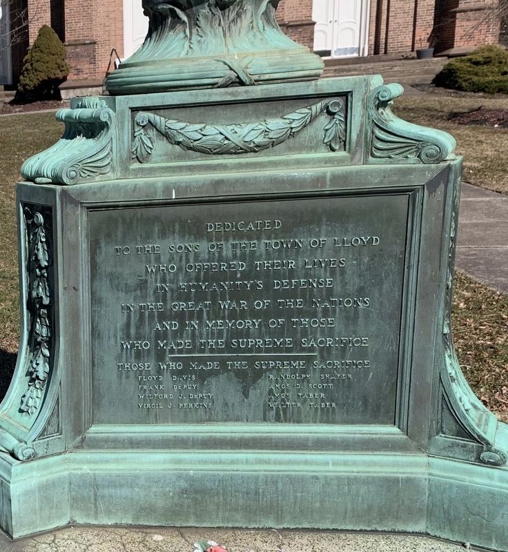 Lloyd World War I Memorial. Click for full size. Lloyd World War I Memorial image. Click for full size.