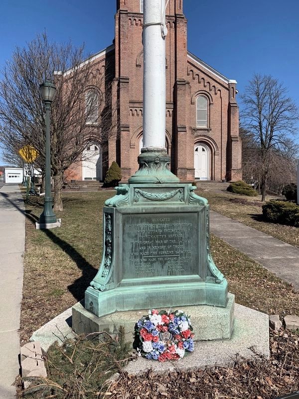 Lloyd World War I Memorial. Click for full size. Lloyd World War I Memorial image. Click for full size.