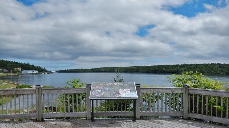 Early Settlement Marker (<i>wide view</i>). Click for full size. Early Settlement Marker (<i>wide view</i>) image. Click for full size.