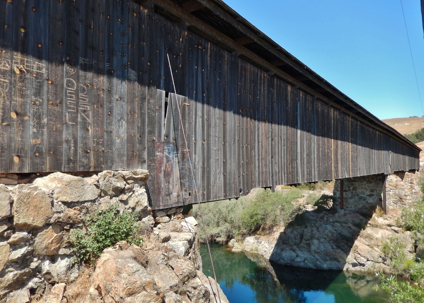 Knight's Ferry Bridge (<i>west side view</i>) image. Click for full size.