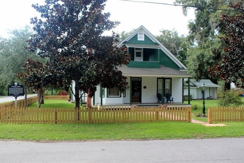 Forcade House and Marker. Click for full size. Forcade House and Marker image. Click for full size.