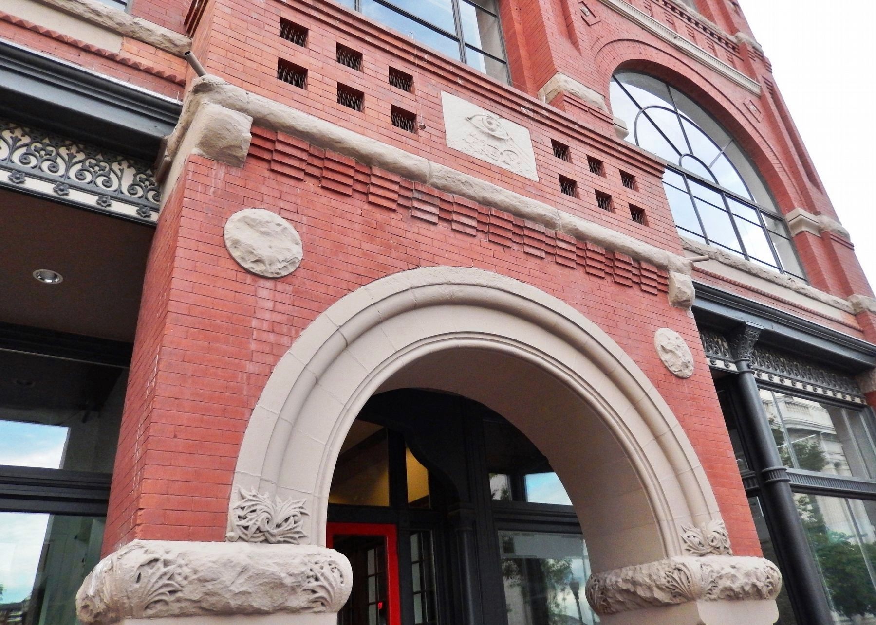 odd-fellows-hall-historical-marker