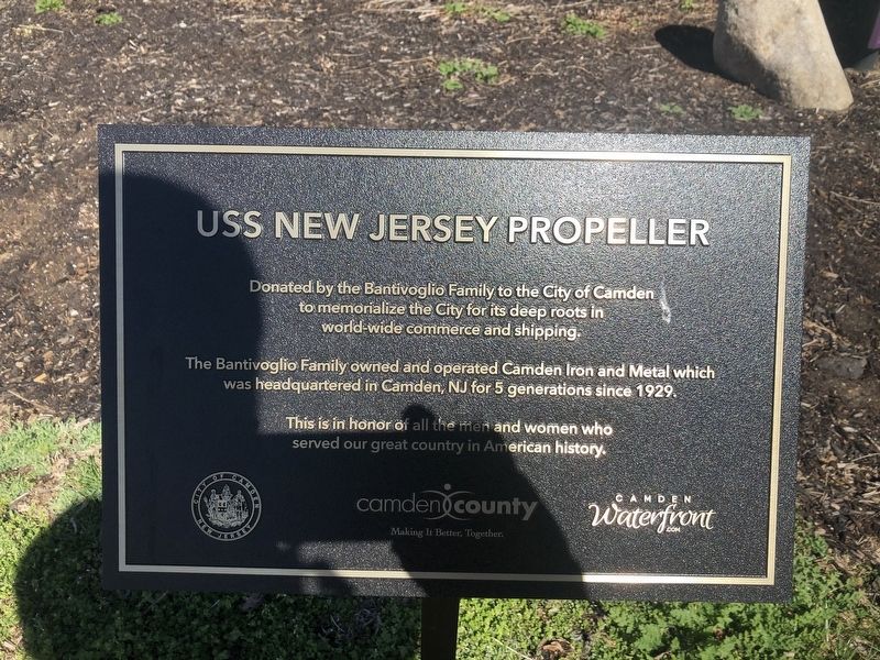 USS New Jersey Propeller Marker image. Click for full size.