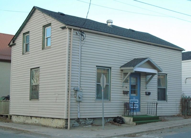 Capt. Thomas Hayes House and Marker image. Click for full size.