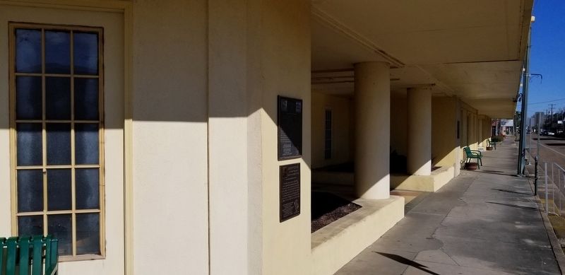 Bloch Corner Marker. Click for full size. Bloch Corner Marker image. Click for full size.