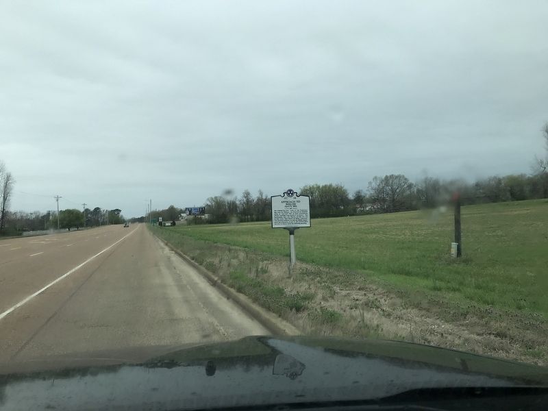 Approach to Shiloh Marker. Click for full size. Approach to Shiloh Marker image. Click for full size.