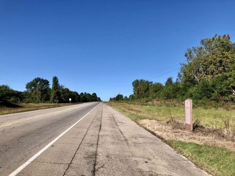 Miller Courthouse Marker looking west on U.S 70 Bypass. image. Click for full size.