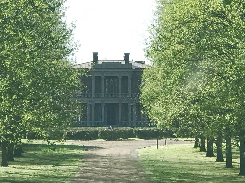 Two Rivers Mansion image. Click for full size.