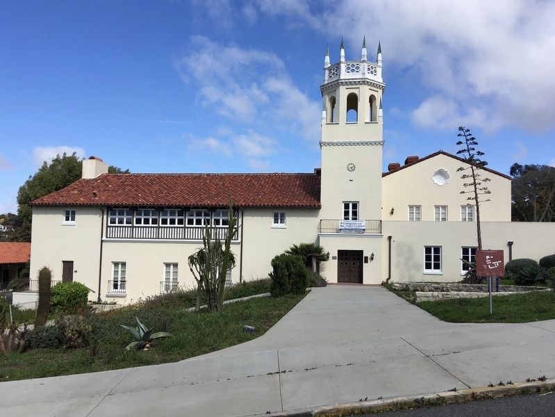 Malaga Cove School. Click for full size. Malaga Cove School image. Click for full size.