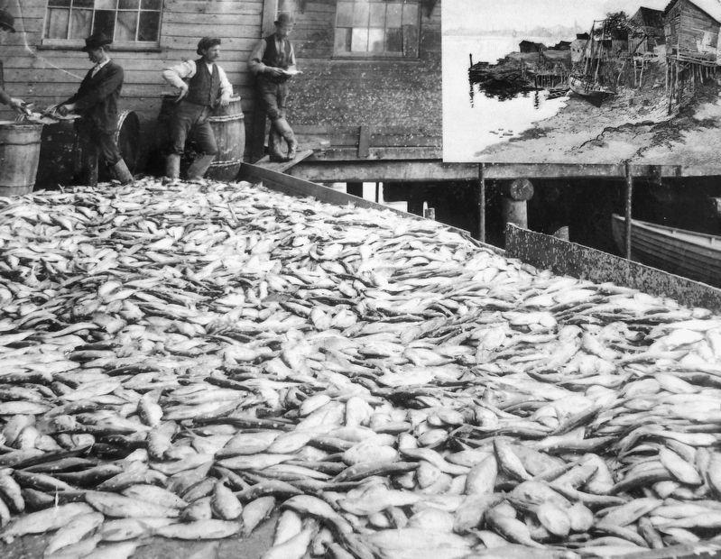 Marker detail: Fishermen / Pêcheurs. Click for full size. Marker detail: Fishermen / Pêcheurs image. Click for full size.