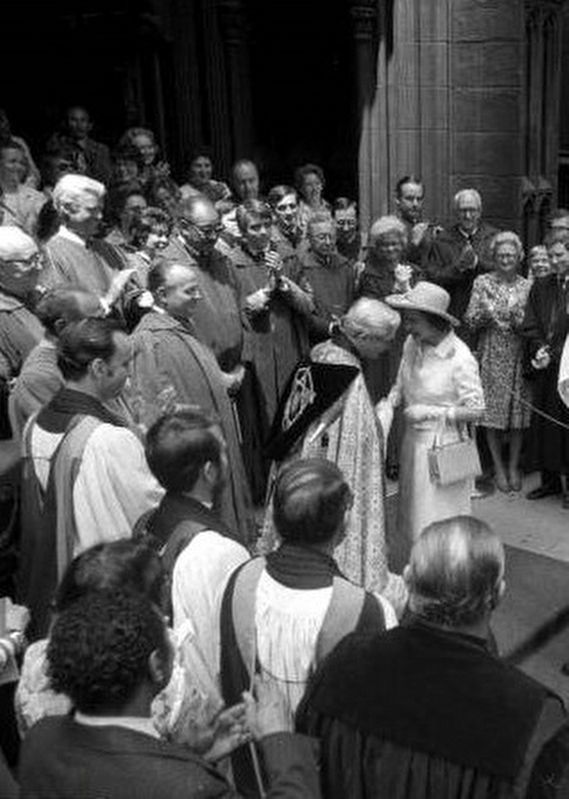 The Reverend Dr. Robert Ray Parks. Click for full size. The Reverend Dr. Robert Ray Parks image. Click for full size.