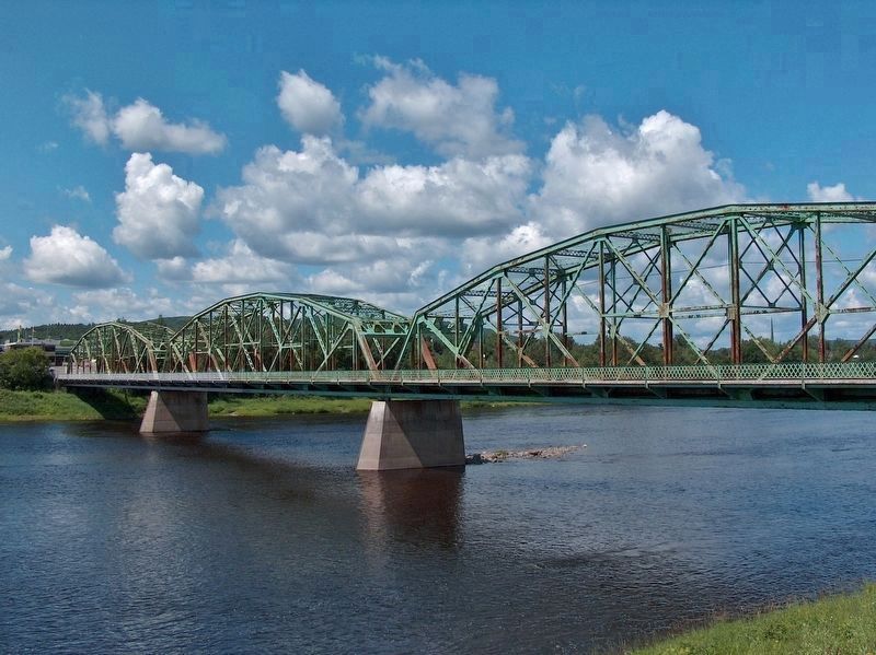 Old Steel Truss Clair-Kent International Bridge image. Click for full size.