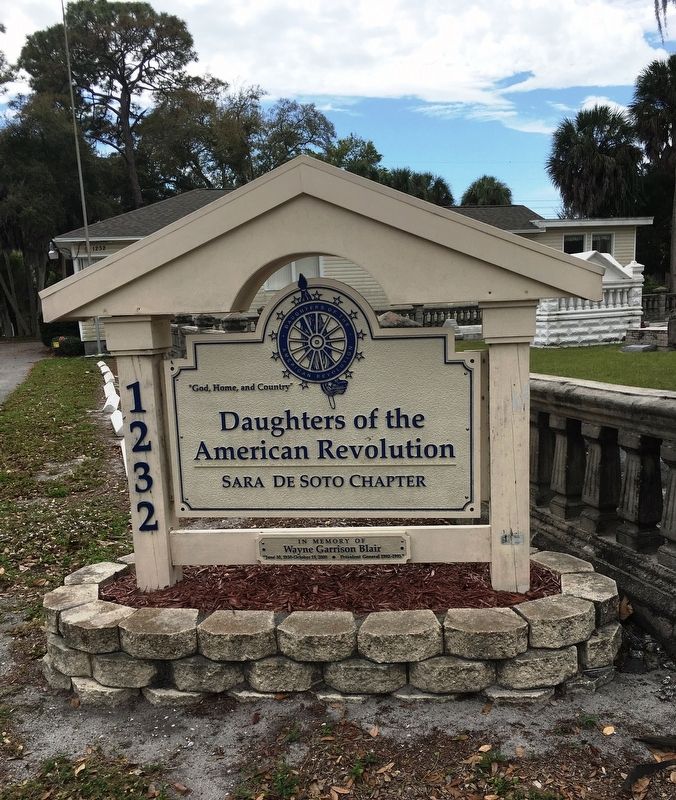 Daughters of the American Revolution, Sara De Soto Chapter sign image. Click for full size.