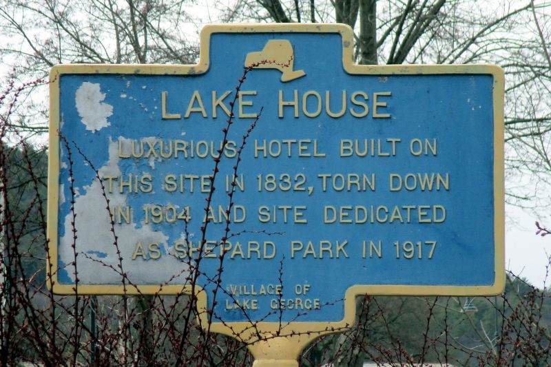 Lake House Marker image. Click for full size.