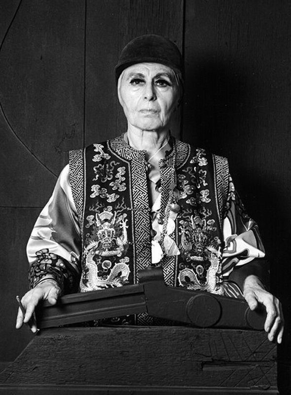 Louise Nevelson image. Click for full size.