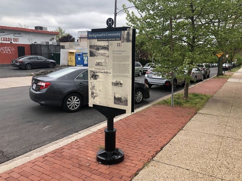 Automobiling on The Avenue Marker image. Click for full size.