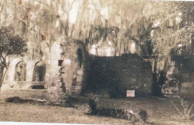 Photo Insert Bottom Left: Early twentieth century view of the ruins. image. Click for full size.