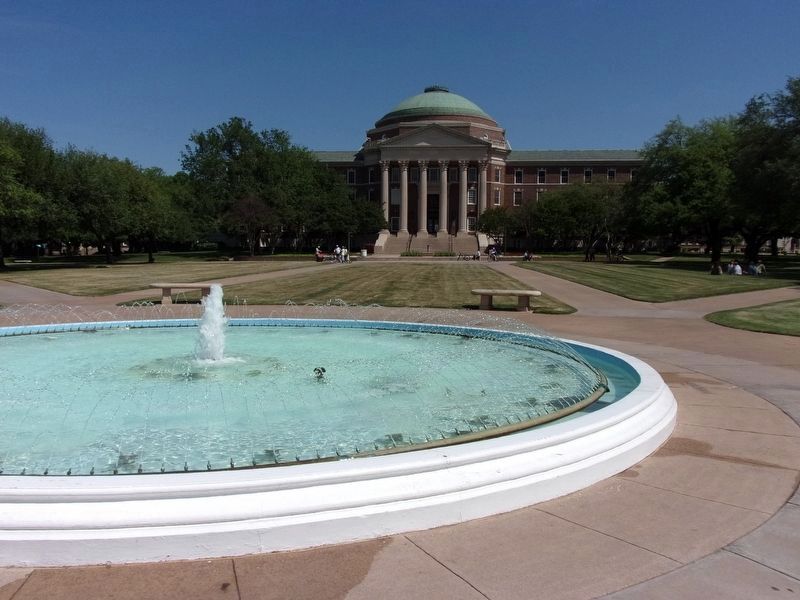 Dallas Hall Southern Methodist University image. Click for full size.