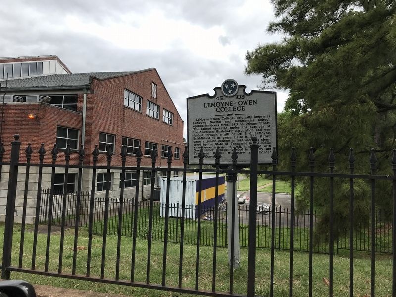 LeMoyne-Owen College Marker. Click for full size. LeMoyne-Owen College Marker image. Click for full size.