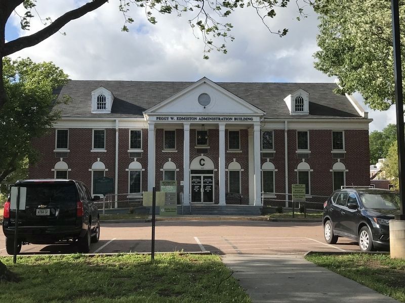 Shelby County Hospital image. Click for full size.
