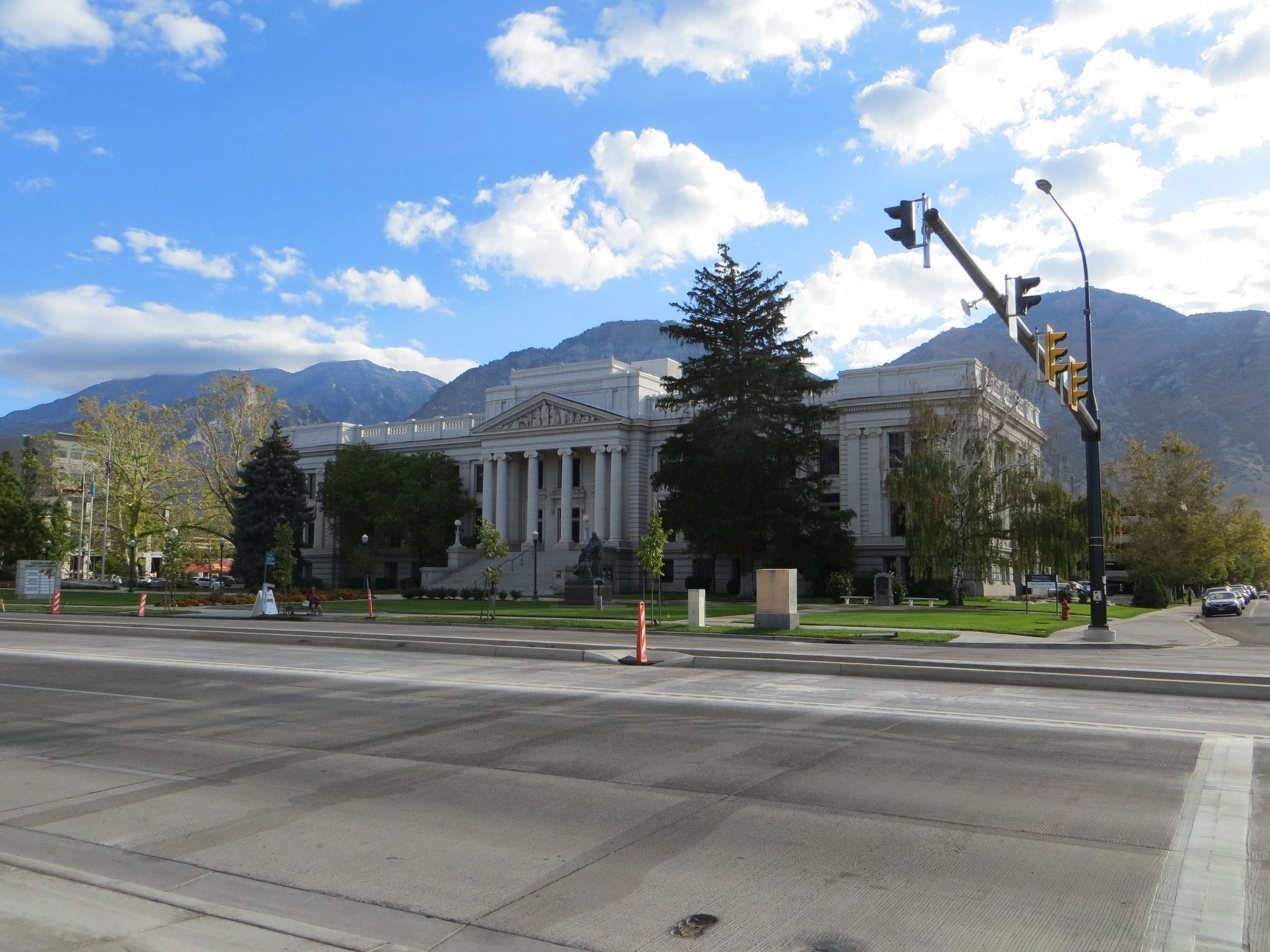 Historic Utah County Courthouse image. Click for full size.