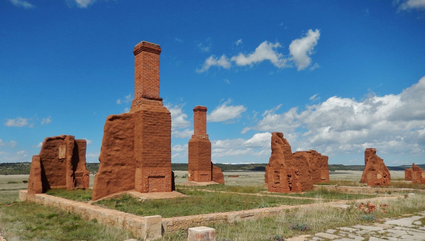 Fort Union Officers' Quarters Ruins image. Click for full size.